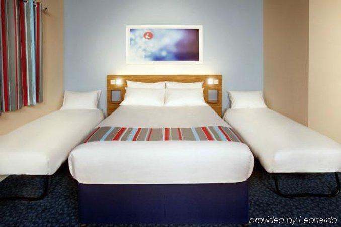 Travelodge Cameron Toll Hotel Edinburgh Exterior photo